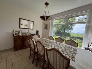 DINING ROOM- click for photo gallery